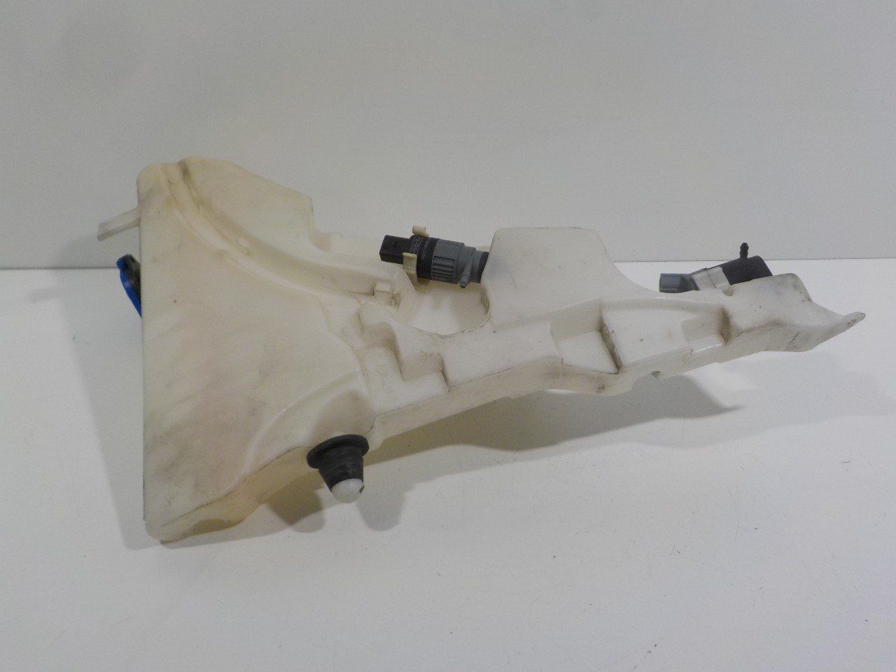 Ruitensproeierreservoir voor Jaguar XF windshield washer tank sprinkler tank usado en Menorca foto 5