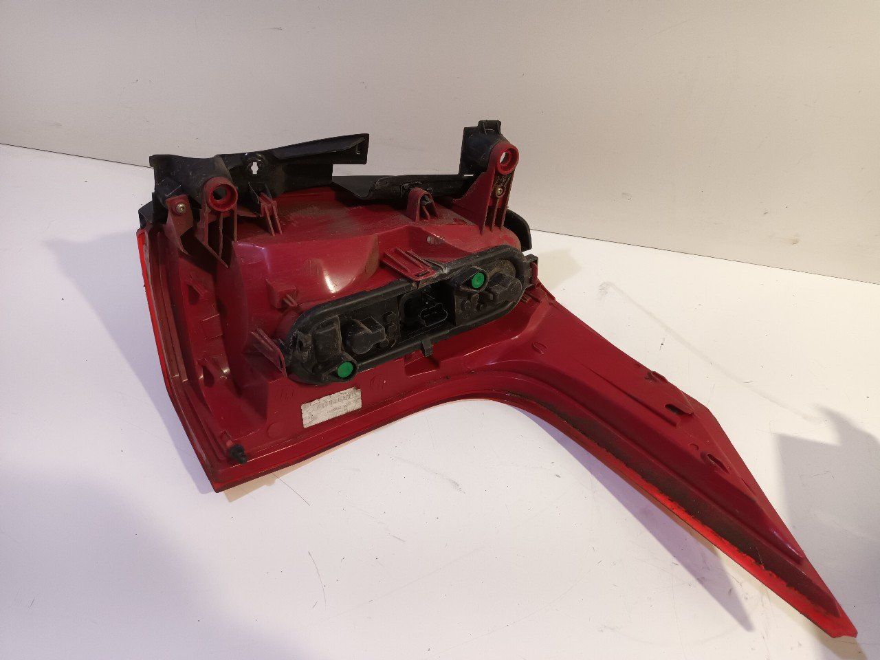 Achterlicht links buiten Peugeot 5008 tail light single usado en Menorca foto 4