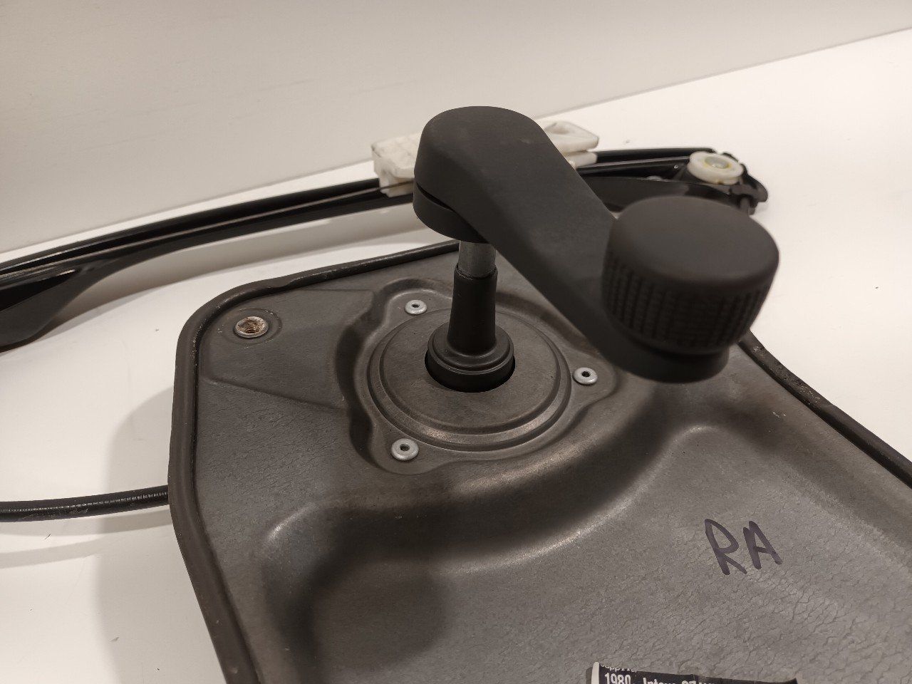 Raammechaniek rechts achter Skoda Fabia window mechanism usado en Menorca foto 4