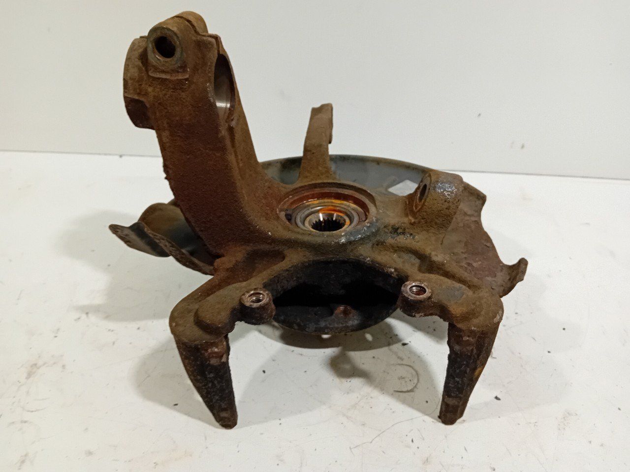 Wielnaaf rechts voor Seat Mii wheel hub usado en Menorca foto 4