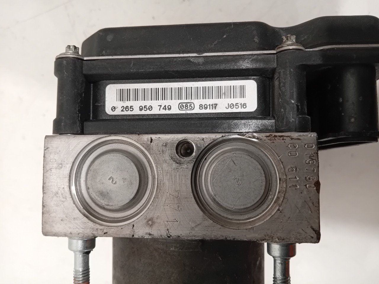 Abs pomp Toyota Avensis abs pump usado en Menorca foto 6