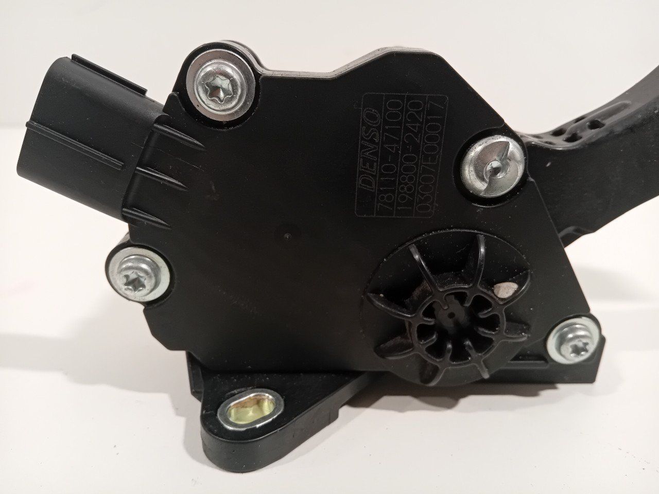 Gaspedaal Toyota Prius gas pedal usado en Menorca foto 3