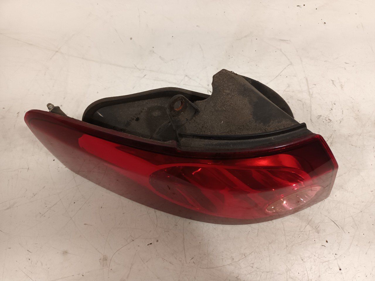 Achterlicht links buiten Fiat Croma tail light single usado en Menorca foto 2