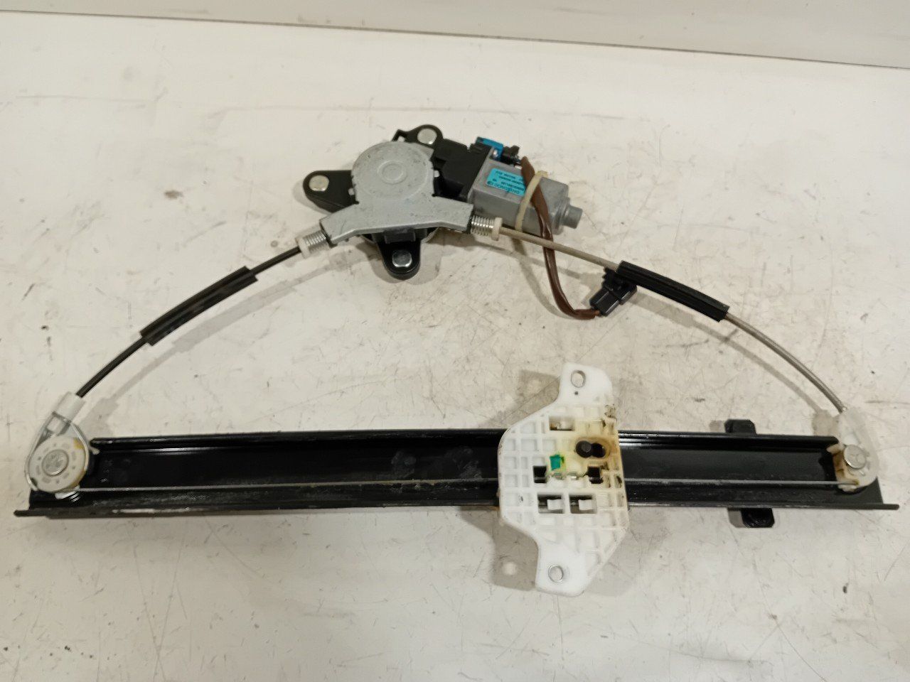 Raammechaniek elektrisch rechts voor Chevrolet Spark window mechanism usado en Menorca foto 3