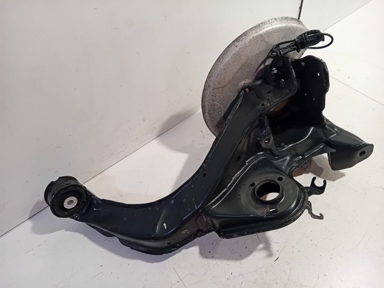 Wielnaaf rechts achter BMW 1 serie wheel hub usado en Menorca foto 5