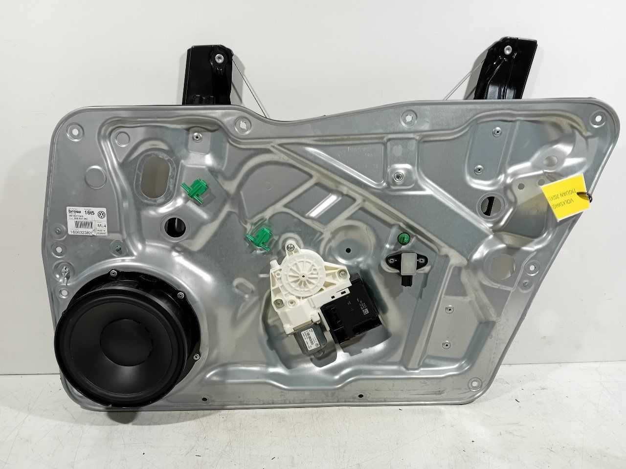 Raammechaniek elektrisch rechts voor Volkswagen Tiguan window mechanism usado en Menorca