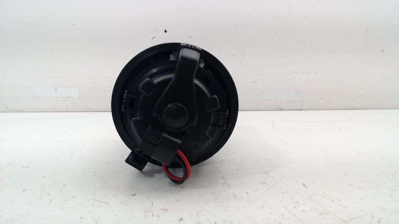 Kachel ventilator motor Peugeot 208 heater engine booster usado en Menorca foto 4