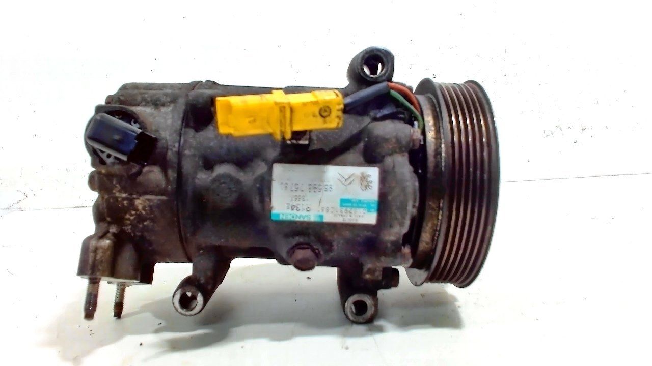 Airco pomp Peugeot 207 air conditioning pump air conditioning compressor usado en Menorca foto 2