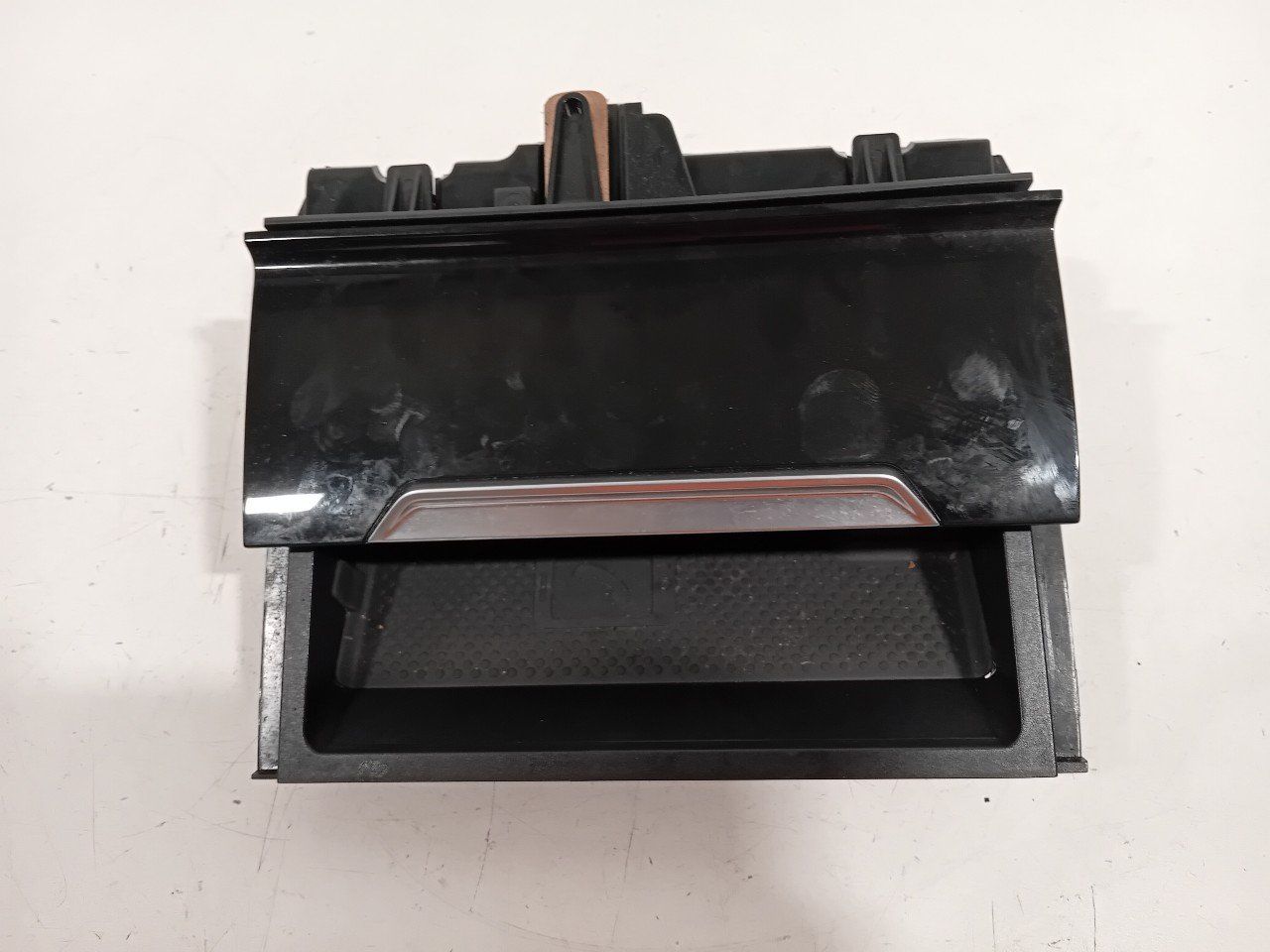 Opbergvak middenconsole Volkswagen Passat centre console usado en Menorca