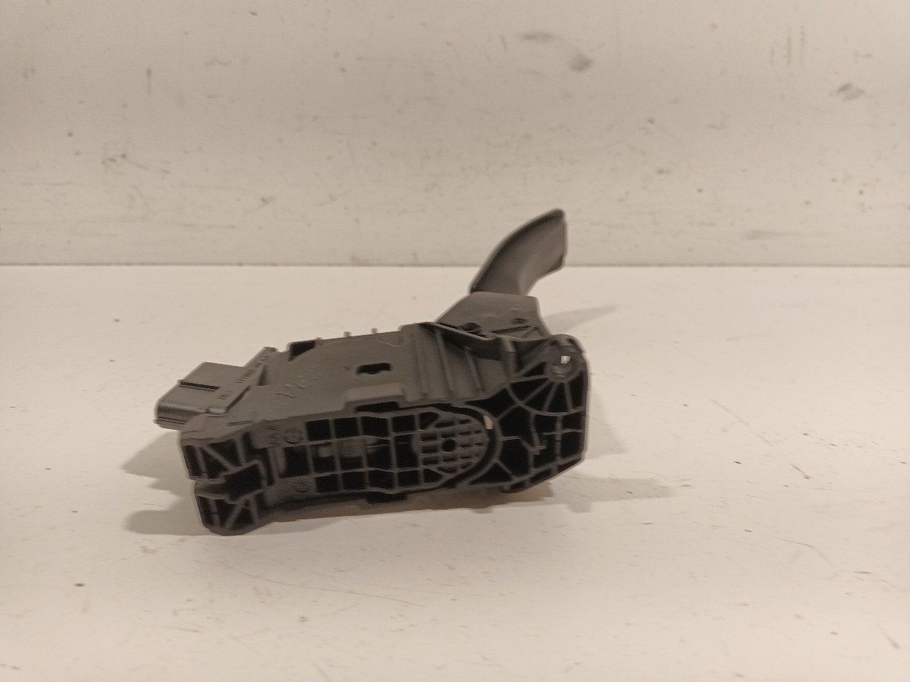 Gaspedaal Volkswagen Passat gas pedal usado en Menorca foto 6