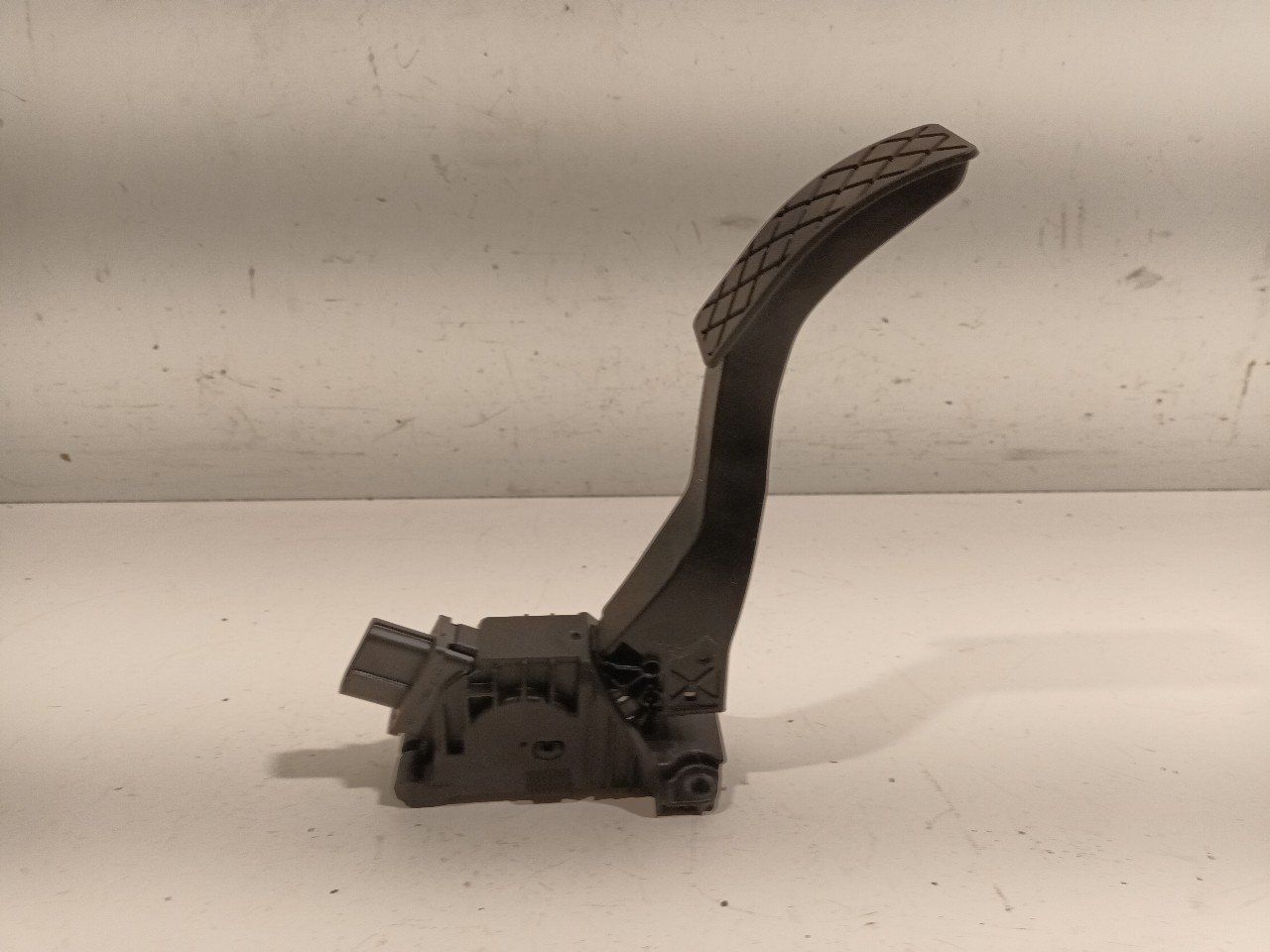 Gaspedaal Volkswagen Passat gas pedal usado en Menorca foto 5