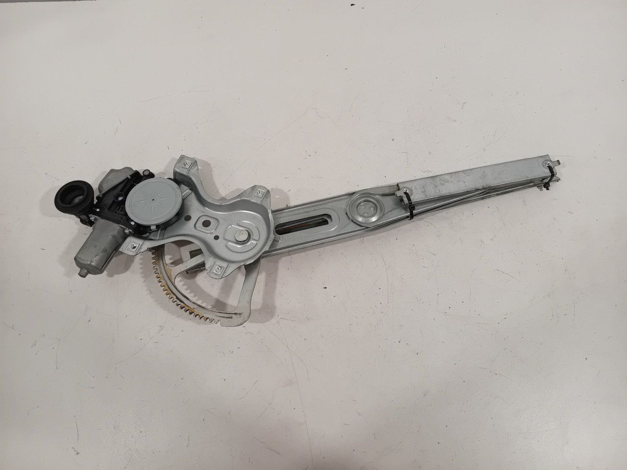 Raammechaniek elektrisch links voor Toyota Yaris window mechanism usado en Menorca