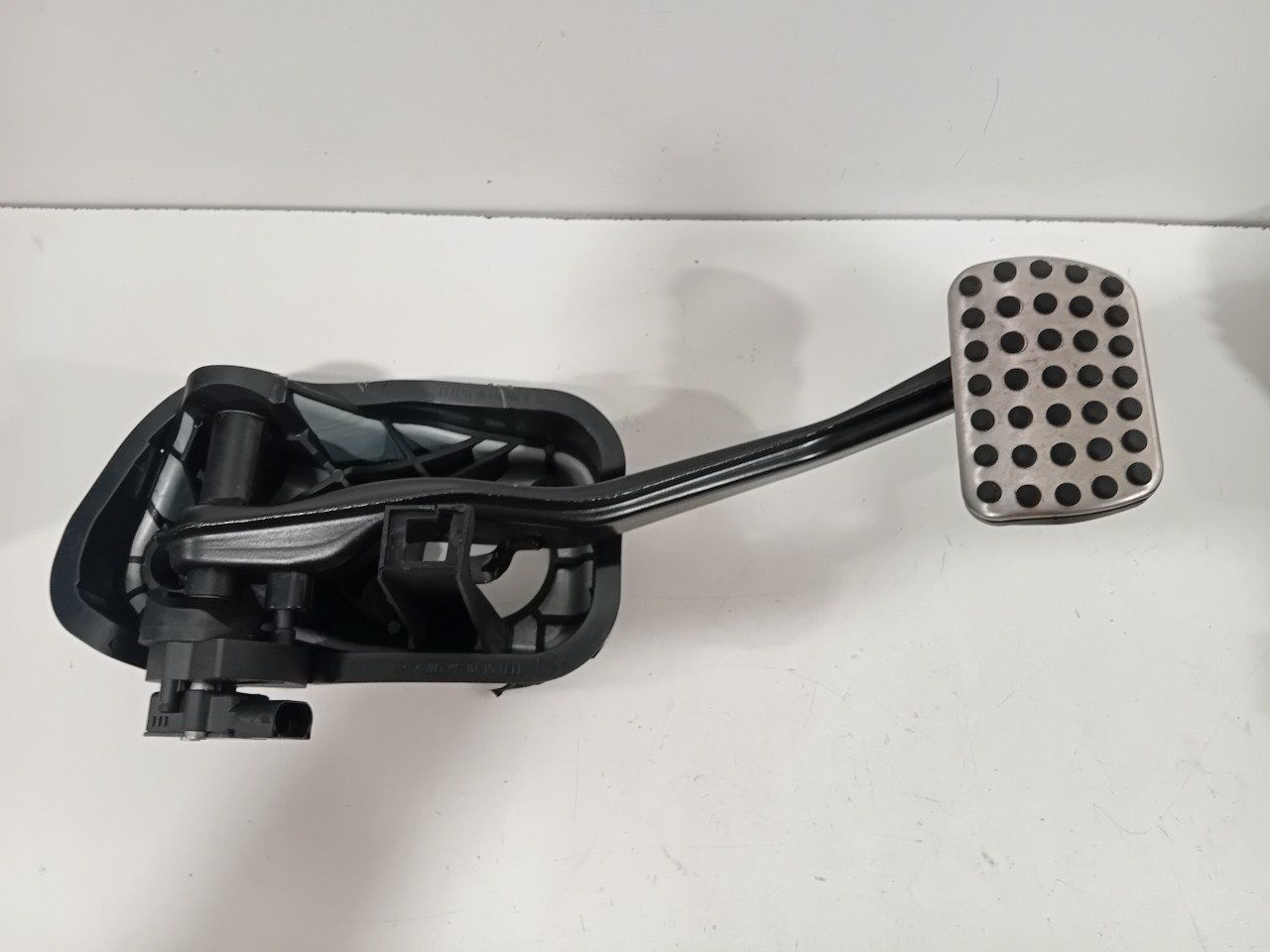 Rempedaal Mercedes-Benz E-Clase brake pedal usado en Menorca foto 2