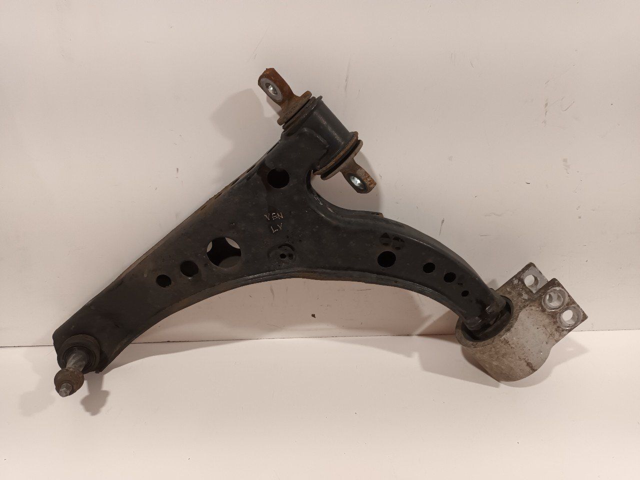 Draagarm links voor Opel Astra support arm usado en Menorca