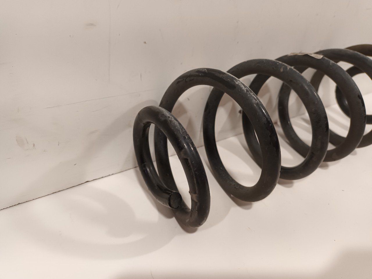 Spiraalveer achter links of rechts uitwisselbaar Opel Astra spiral spring usado en Menorca foto 2