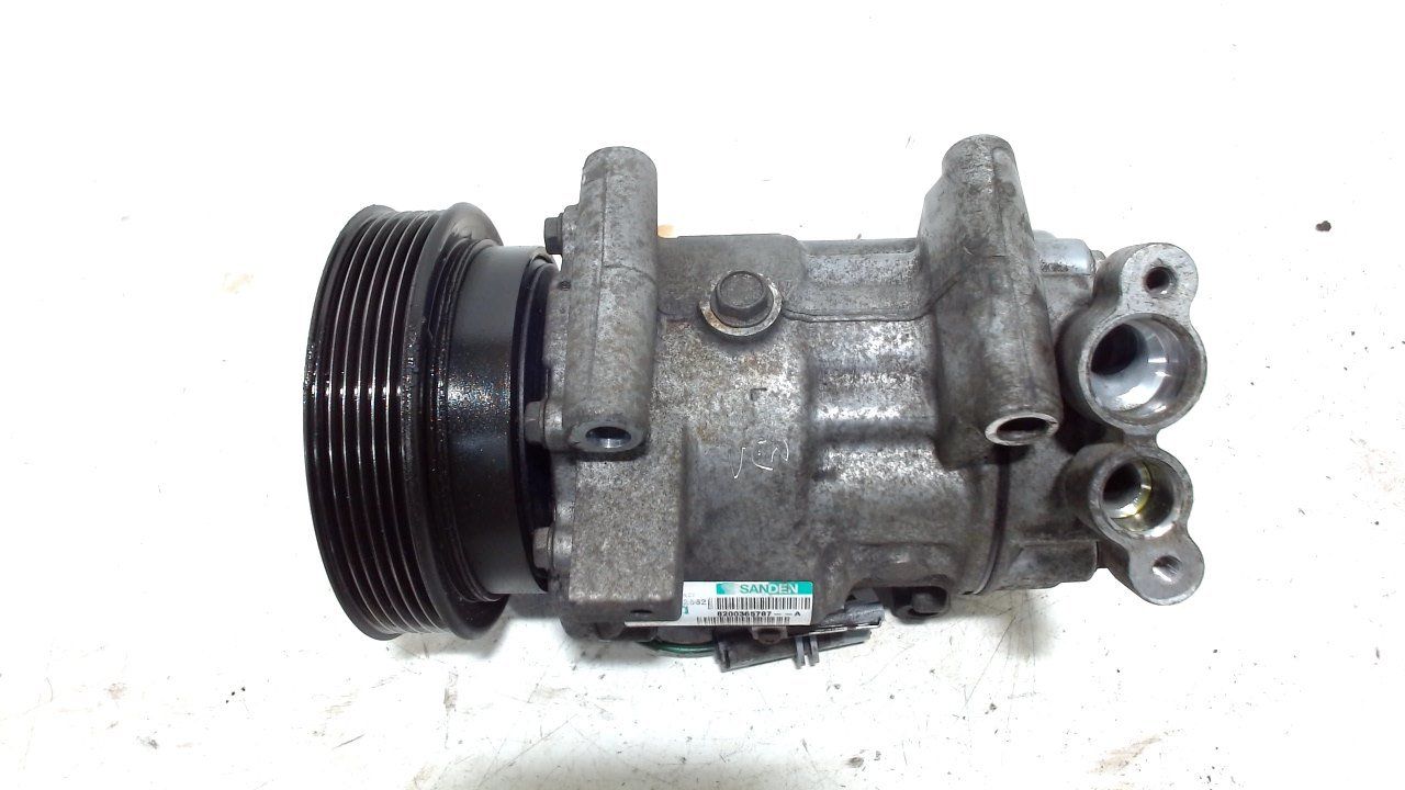 Airco pomp Renault Clio air conditioning pump air conditioning compressor usado en Menorca foto 2