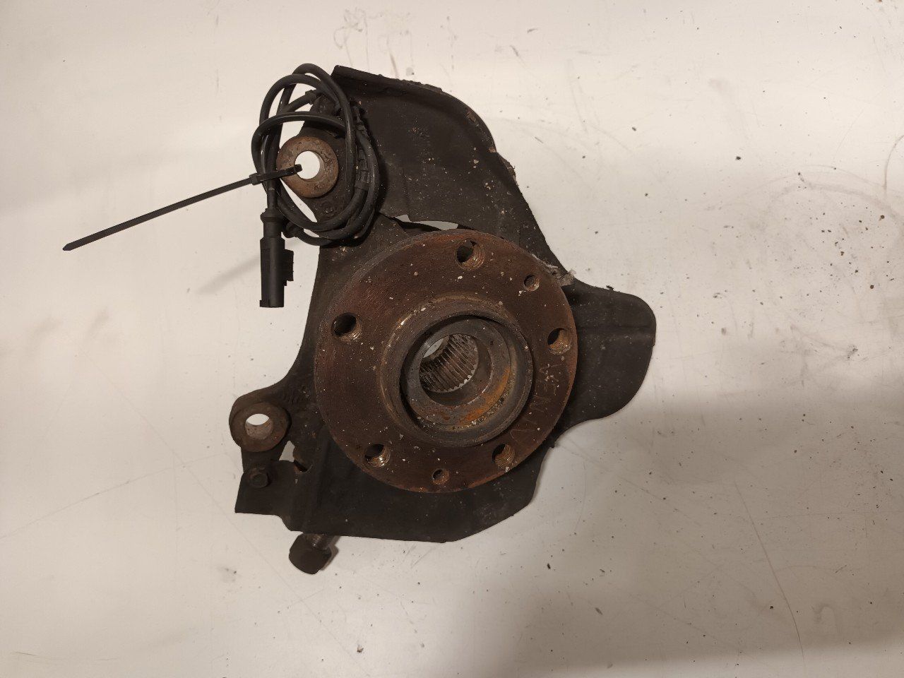 Wielnaaf links voor Fiat Ducato wheel hub usado en Menorca