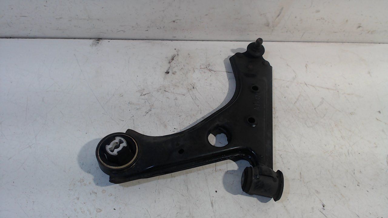 Draagarm links voor Fiat Qubo support arm usado en Menorca