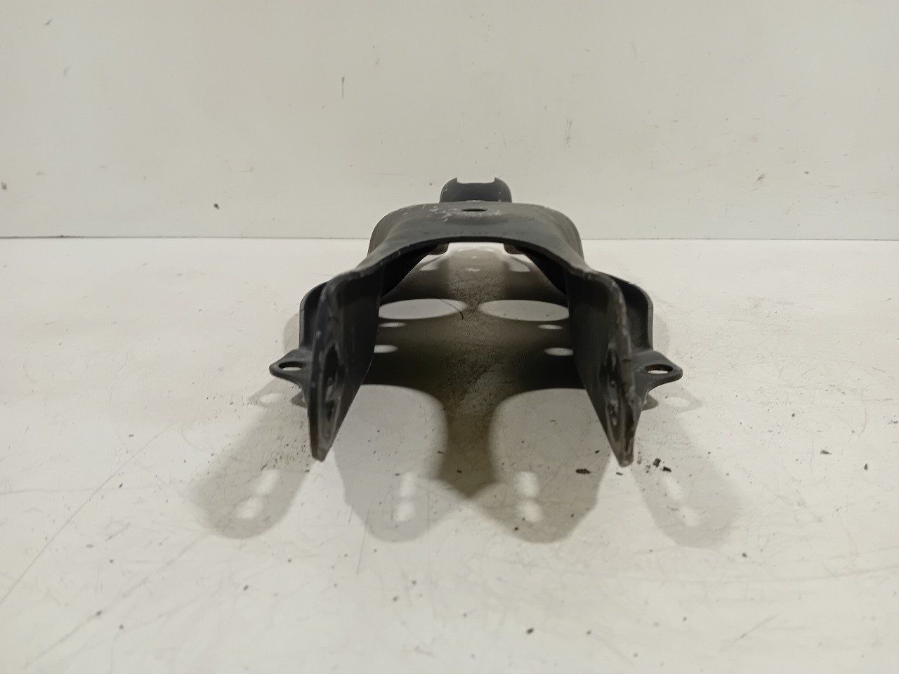 Draagarm links achter Mercedes-Benz C-Clase support arm usado en Menorca foto 3