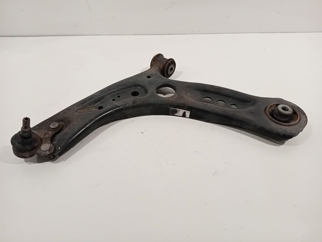 Draagarm links voor Volkswagen Golf support arm usado en Menorca