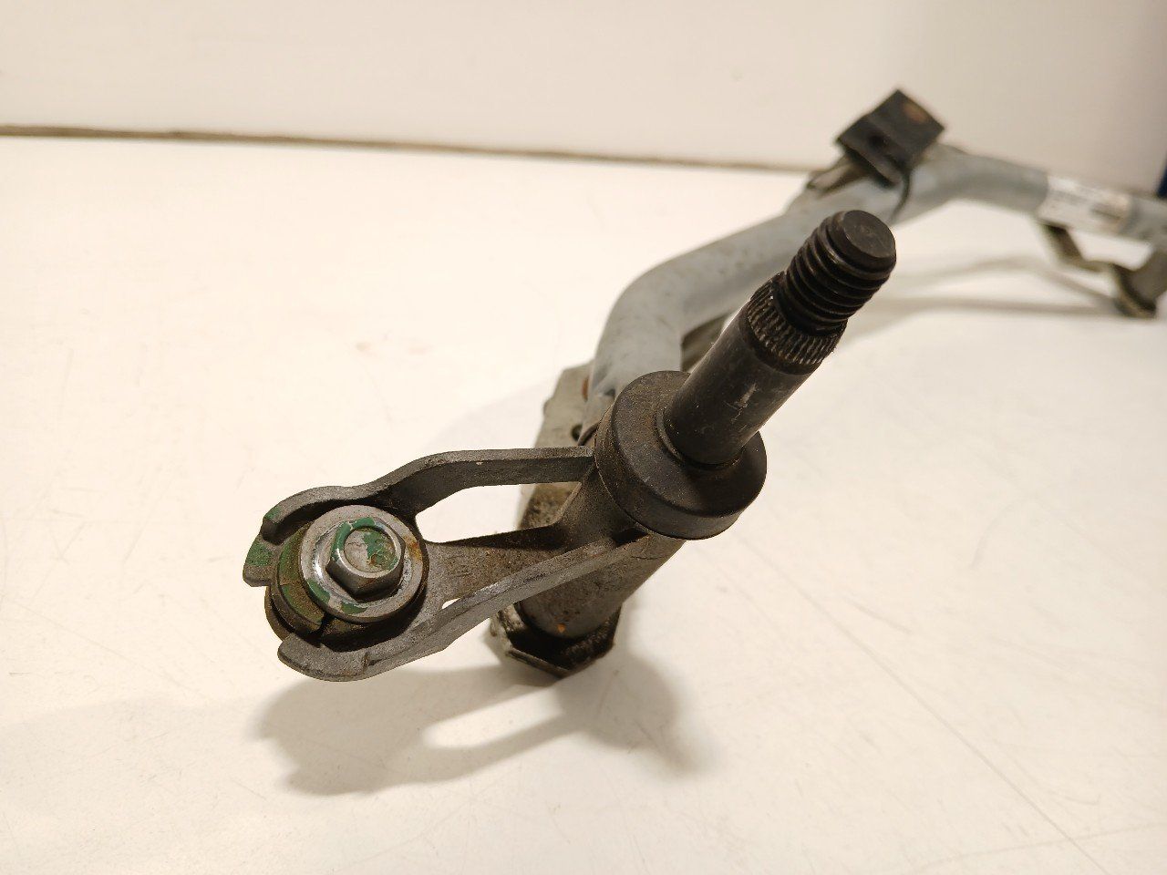 Ruitenwisser mechaniek voor Citroën C3 windshield wiper mechanism usado en Menorca foto 2