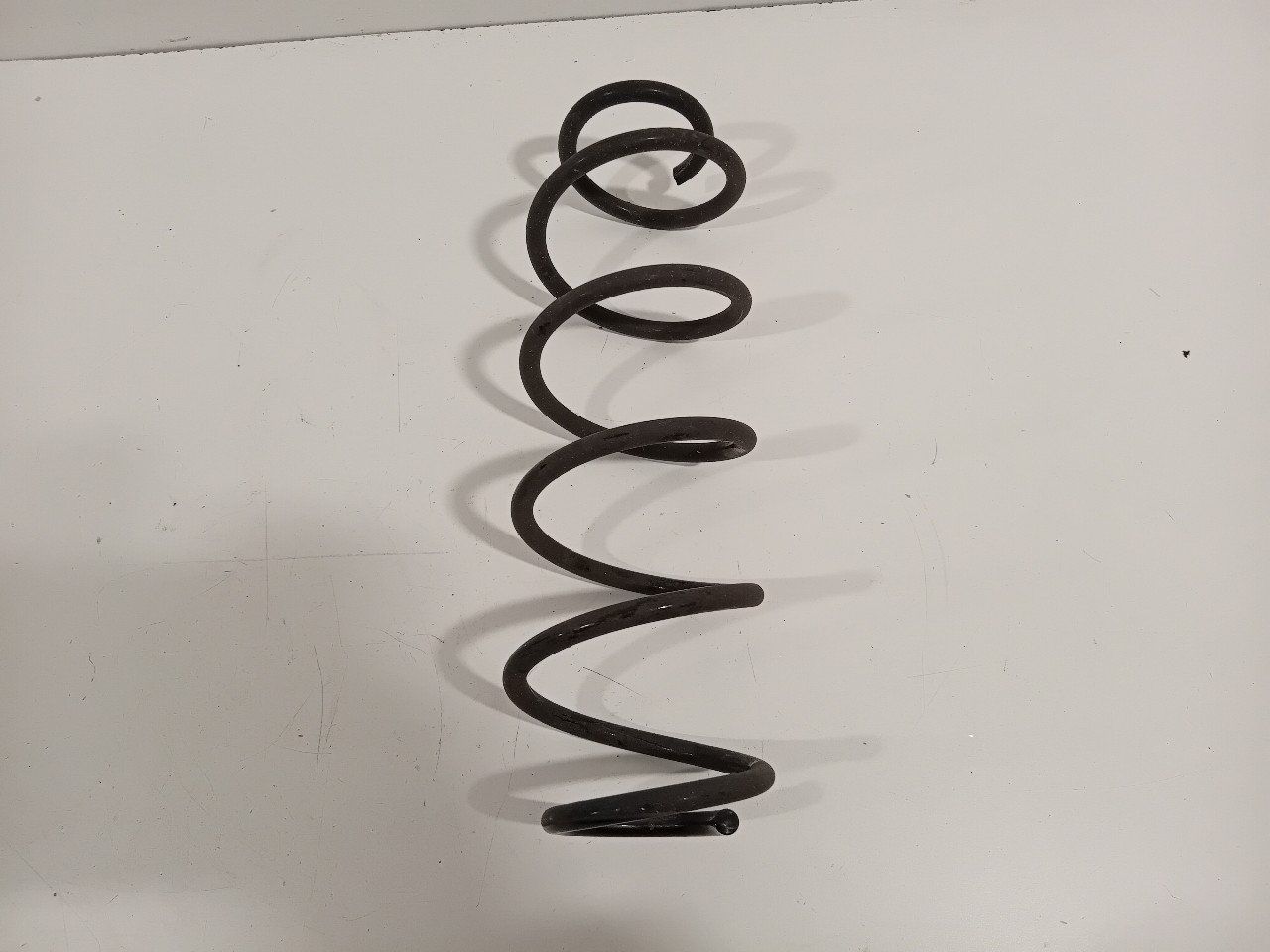Spiraalveer achter links of rechts uitwisselbaar Toyota Aygo spiral spring usado en Menorca