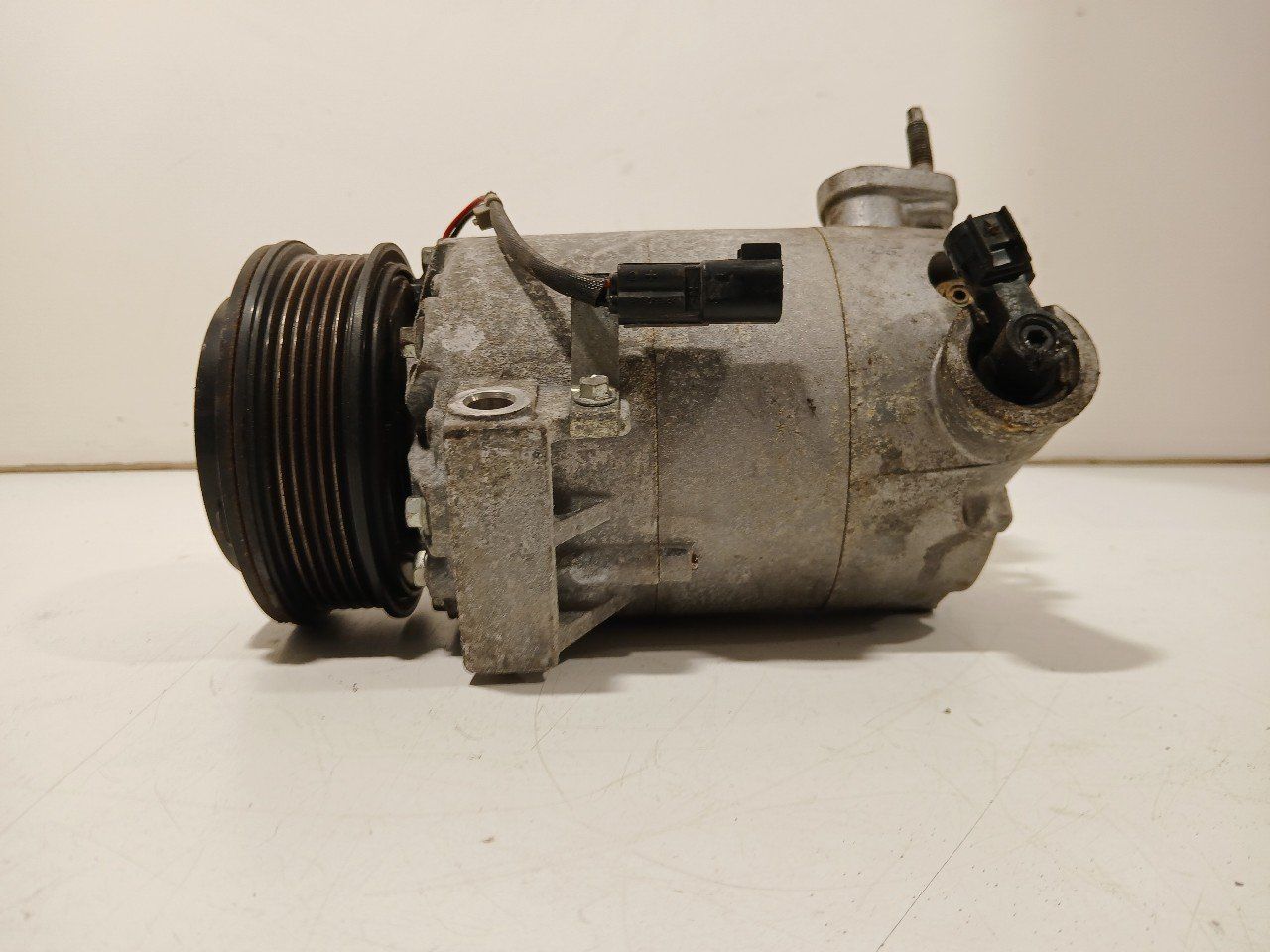 Airco pomp Ford Grand C-Max air conditioning pump air conditioning compressor usado en Menorca foto 4