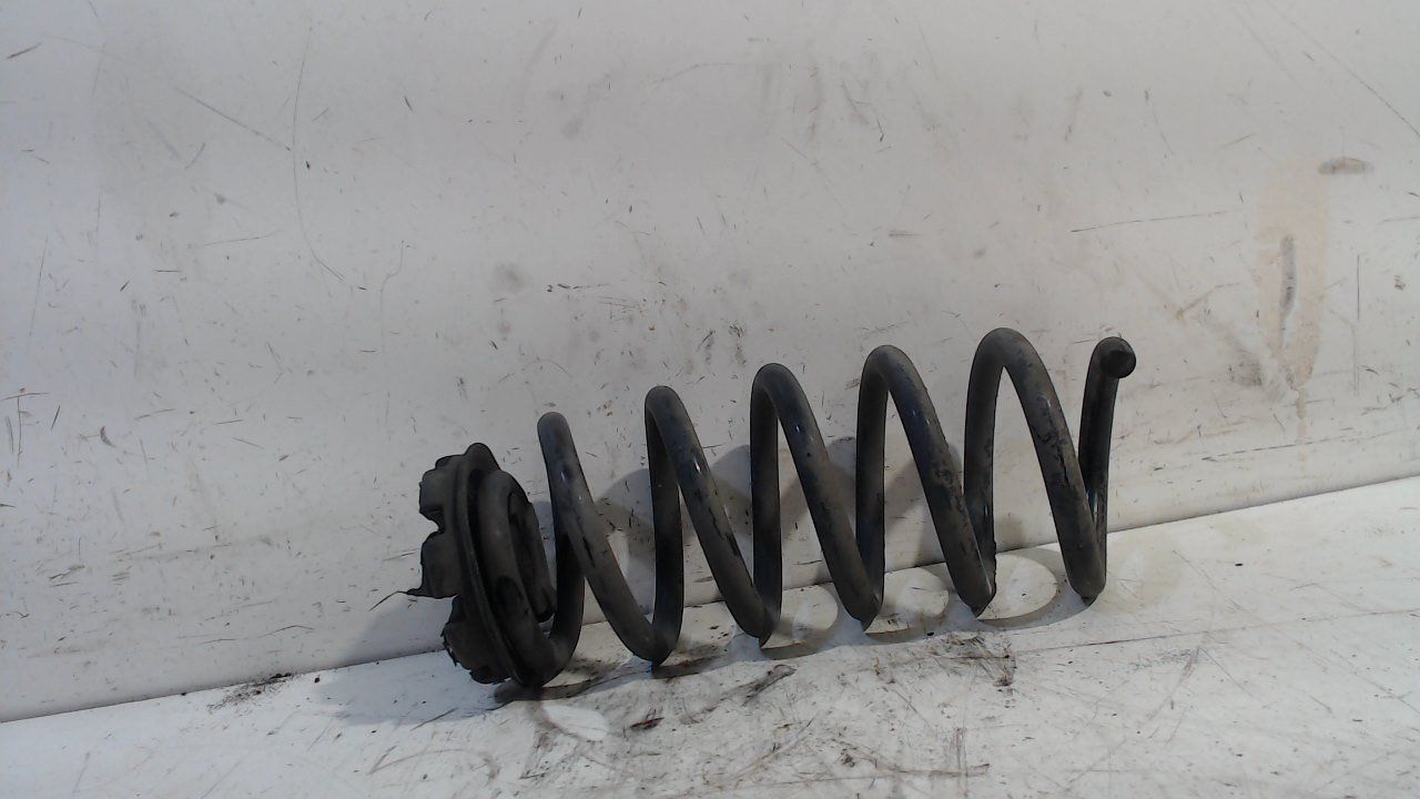 Spiraalveer achter links of rechts uitwisselbaar Renault Mégane spiral spring usado en Menorca