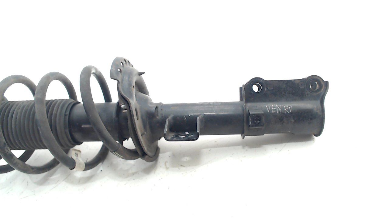 Veerpoot rechts voor Hyundai i20 strut complete single usado en Menorca foto 3