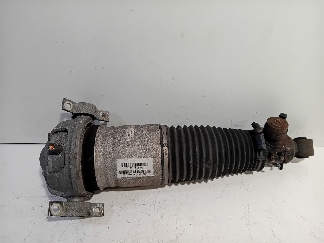 Veerpoot links achter Porsche Cayenne strut complete single usado en Menorca