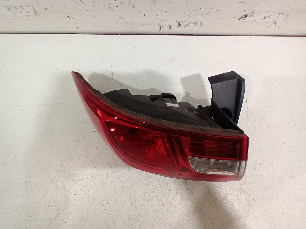 Achterlicht carrosserie rechts Renault Clio tail light single usado en Menorca foto 2
