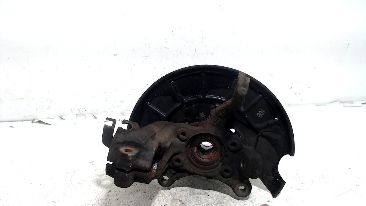 Wielnaaf rechts voor Volkswagen Caddy wheel hub usado en Menorca foto 2