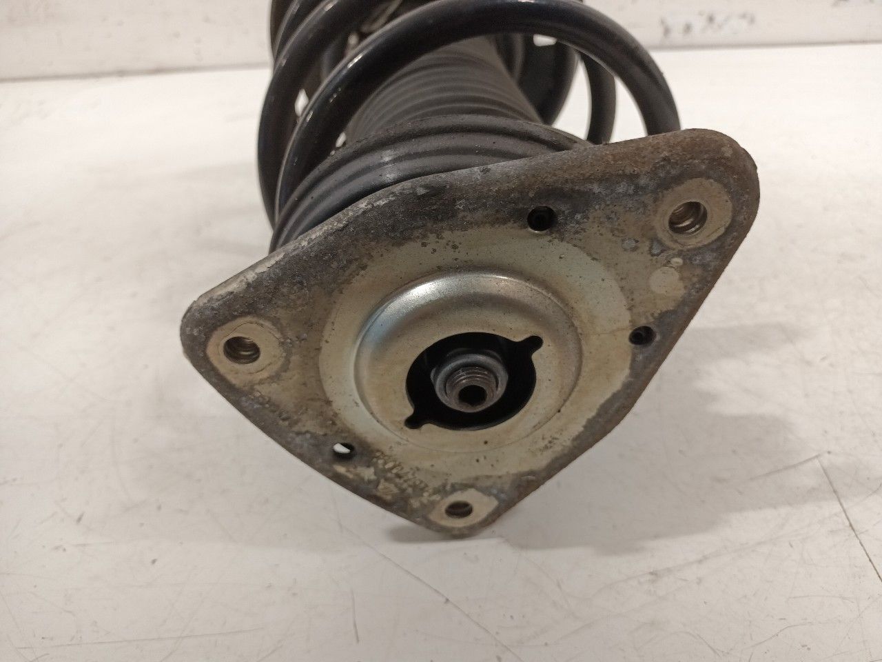 Veerpoot links voor Peugeot 3008 strut complete single usado en Menorca foto 5