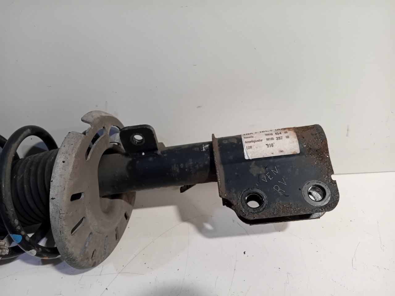 Veerpoot rechts voor Citroën C4 strut complete single usado en Menorca foto 4