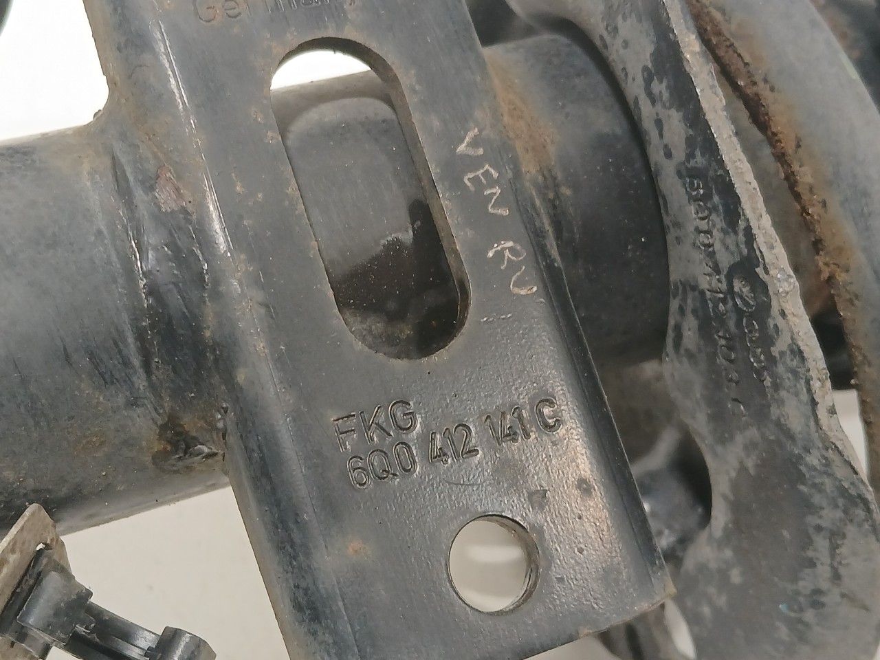 Veerpoot rechts voor Skoda Fabia strut complete single usado en Menorca foto 5