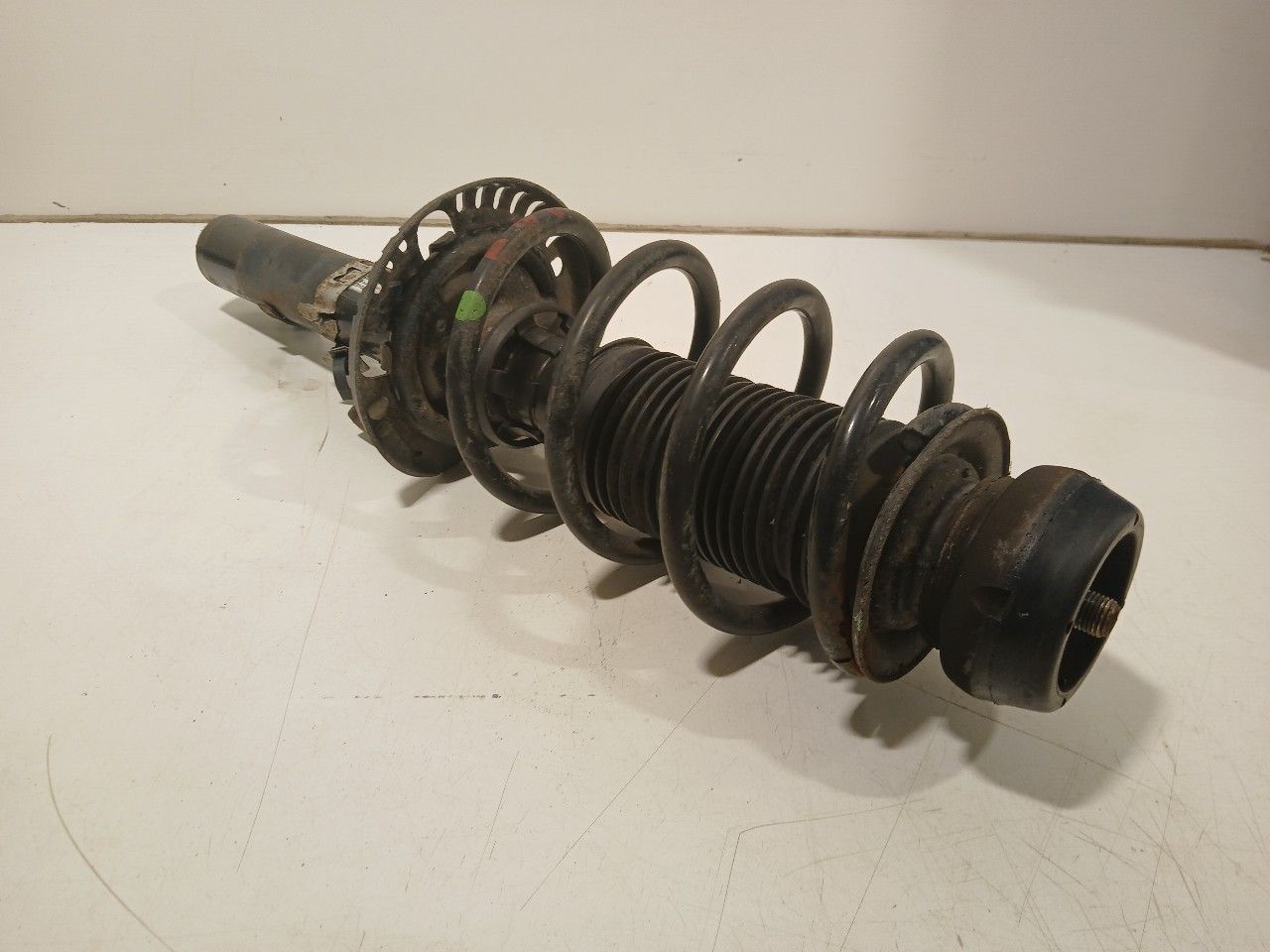 Veerpoot rechts voor Skoda Fabia strut complete single usado en Menorca foto 3