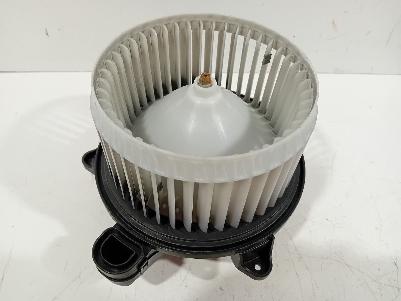 Kachel ventilator motor Volvo XC40 heater engine booster usado en Menorca foto 3