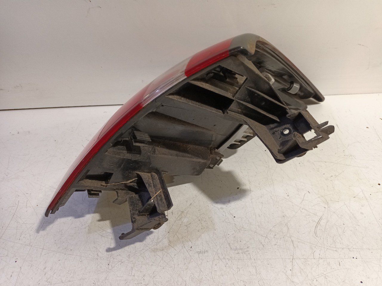 Achterlicht links buiten Citroën C4 tail light single usado en Menorca foto 2