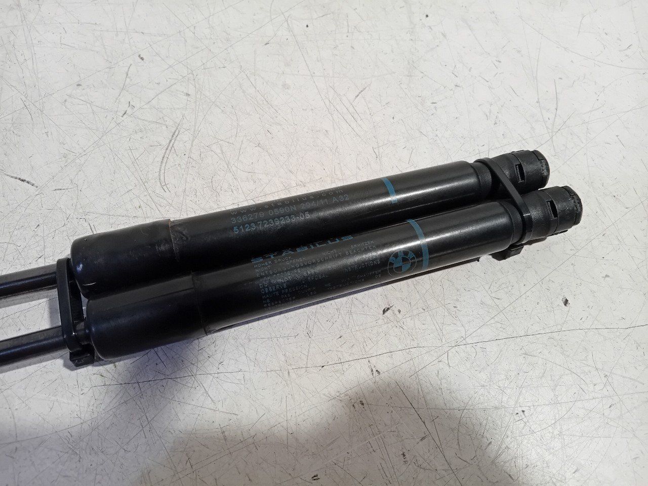 Gasdrukveerset voor BMW 1 serie gas pressure springs usado en Menorca foto 3