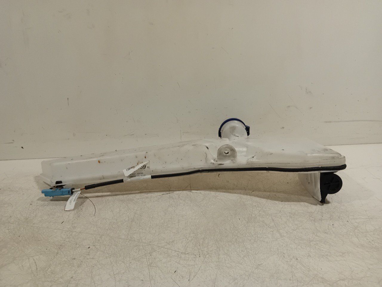 Ruitensproeierpomp + reservoir Citroën C4 windshield washer tank sprinkler tank usado en Menorca foto 6