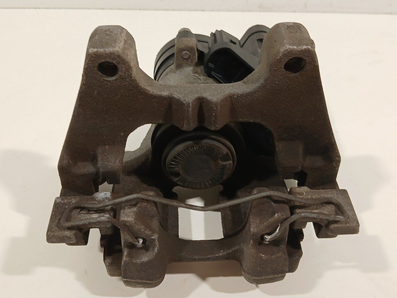 Remklauw rechts achter Volkswagen Tiguan caliper single usado en Menorca foto 2