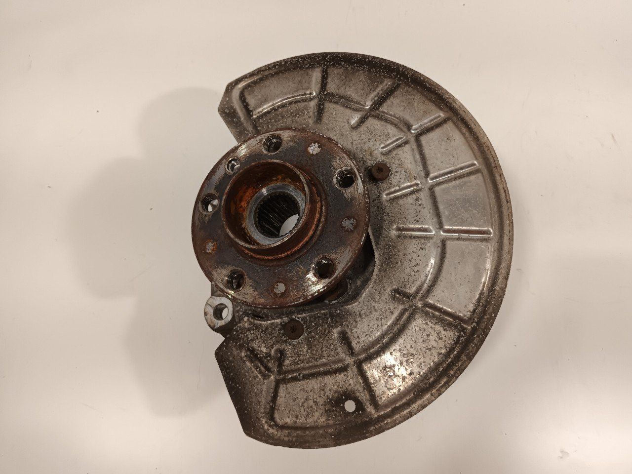 Wielnaaf rechts achter Alfa Romeo Stelvio wheel hub usado en Menorca