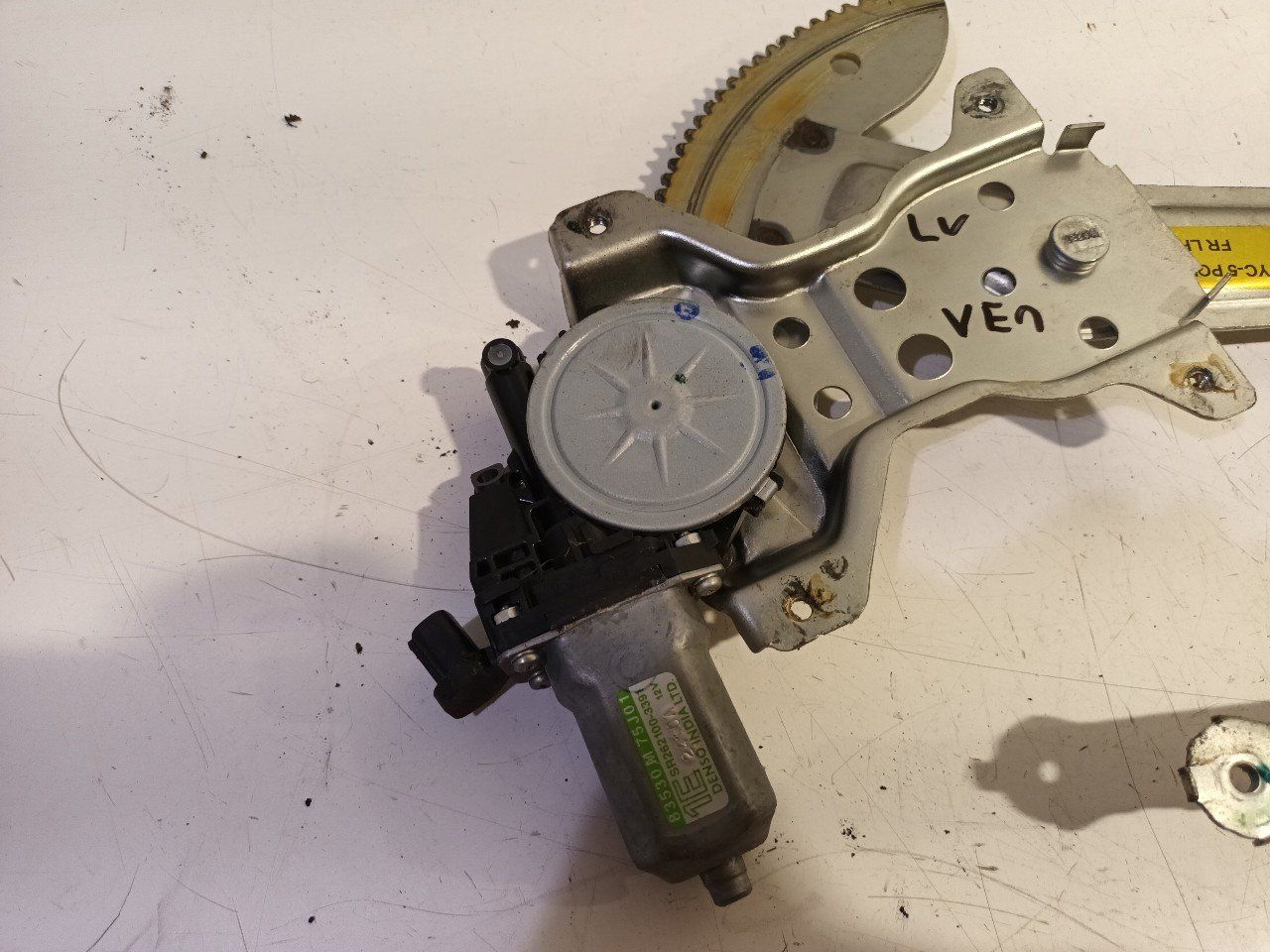 Raammechaniek elektrisch links voor Suzuki Alto window mechanism usado en Menorca foto 3