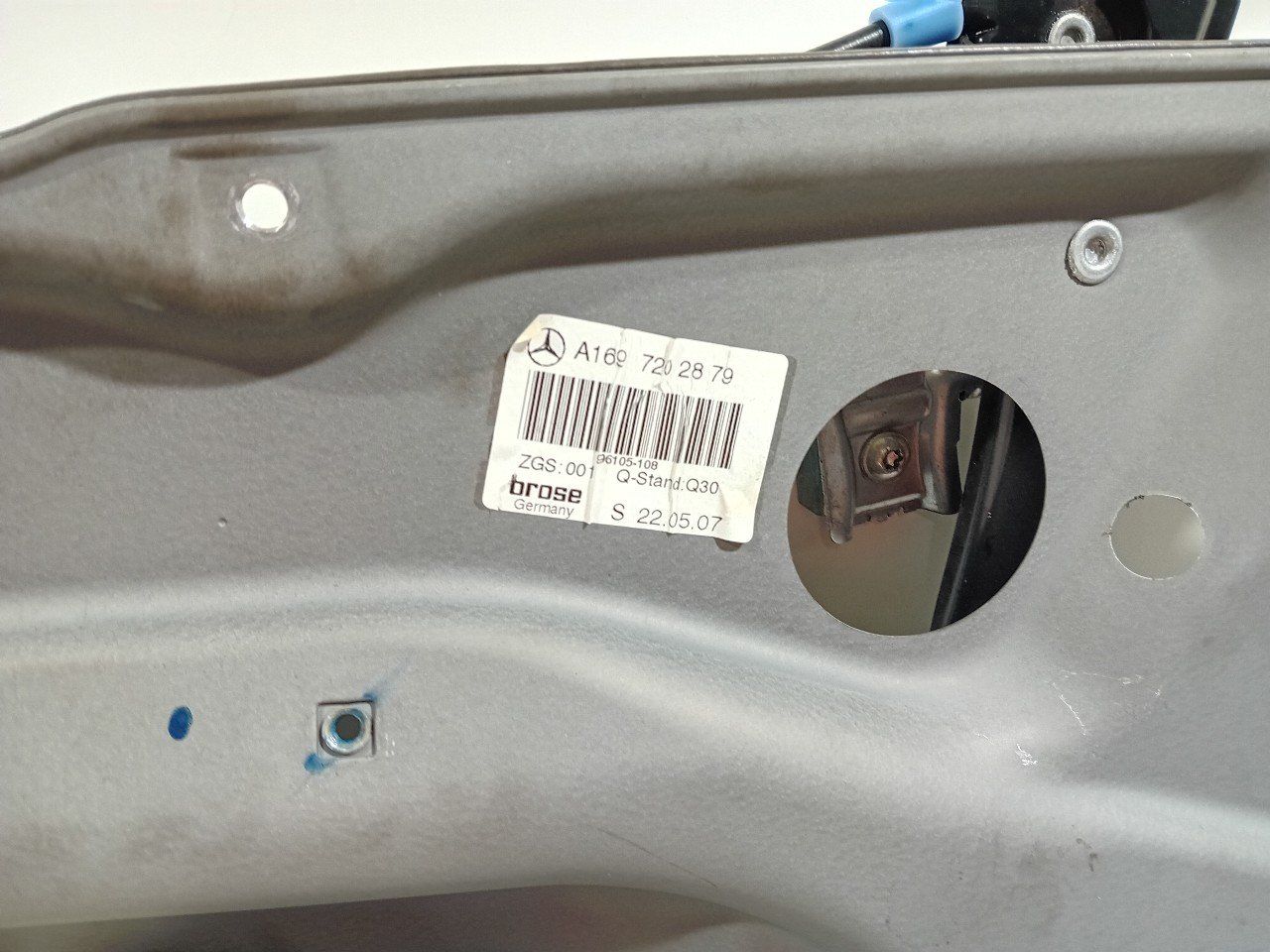 Raammechaniek elektrisch rechts voor Mercedes-Benz B-Clase window mechanism usado en Menorca foto 3