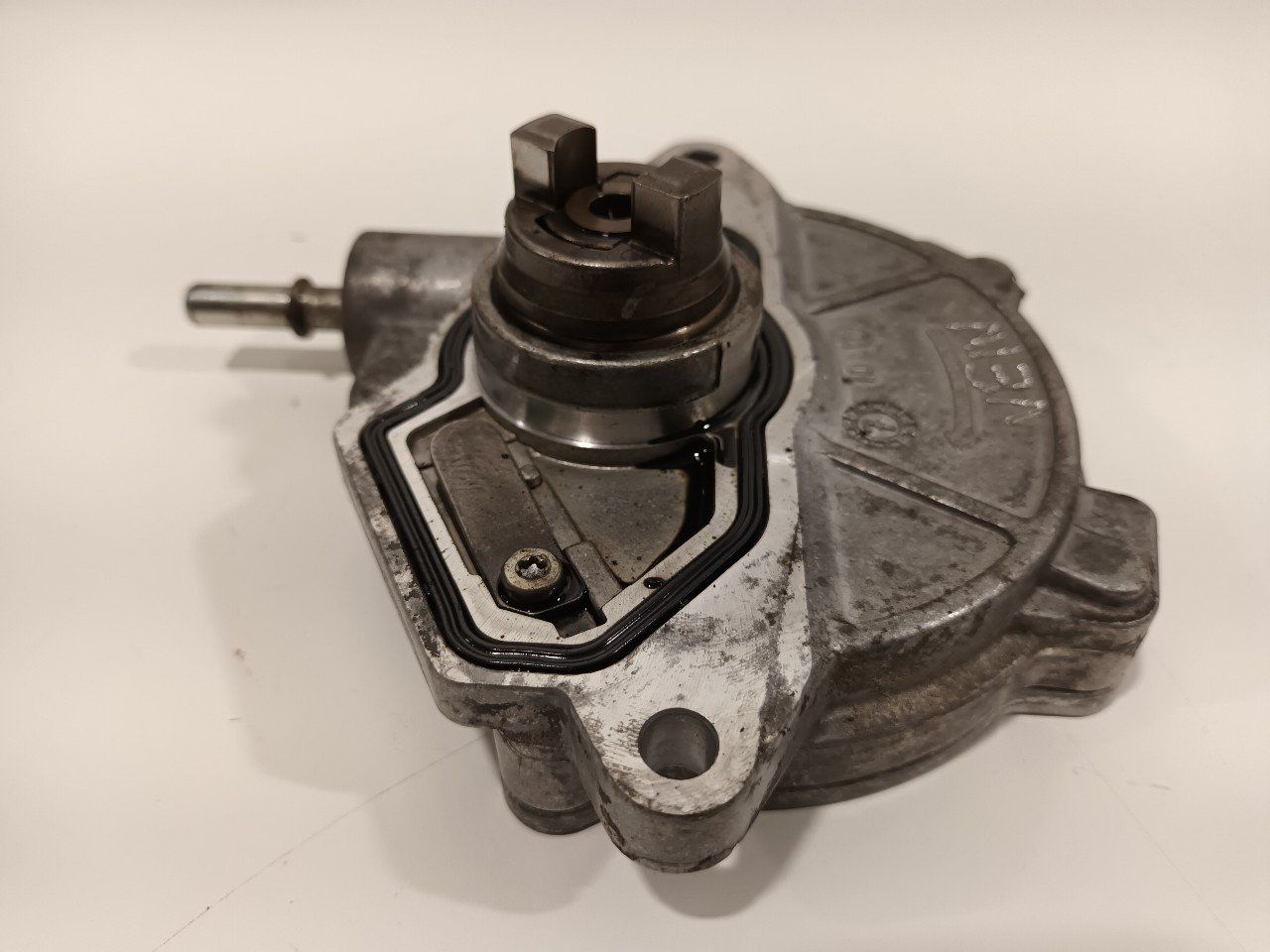 Vacuümpomp Mercedes-Benz B-Clase vacuum pump brake booster usado en Menorca foto 3