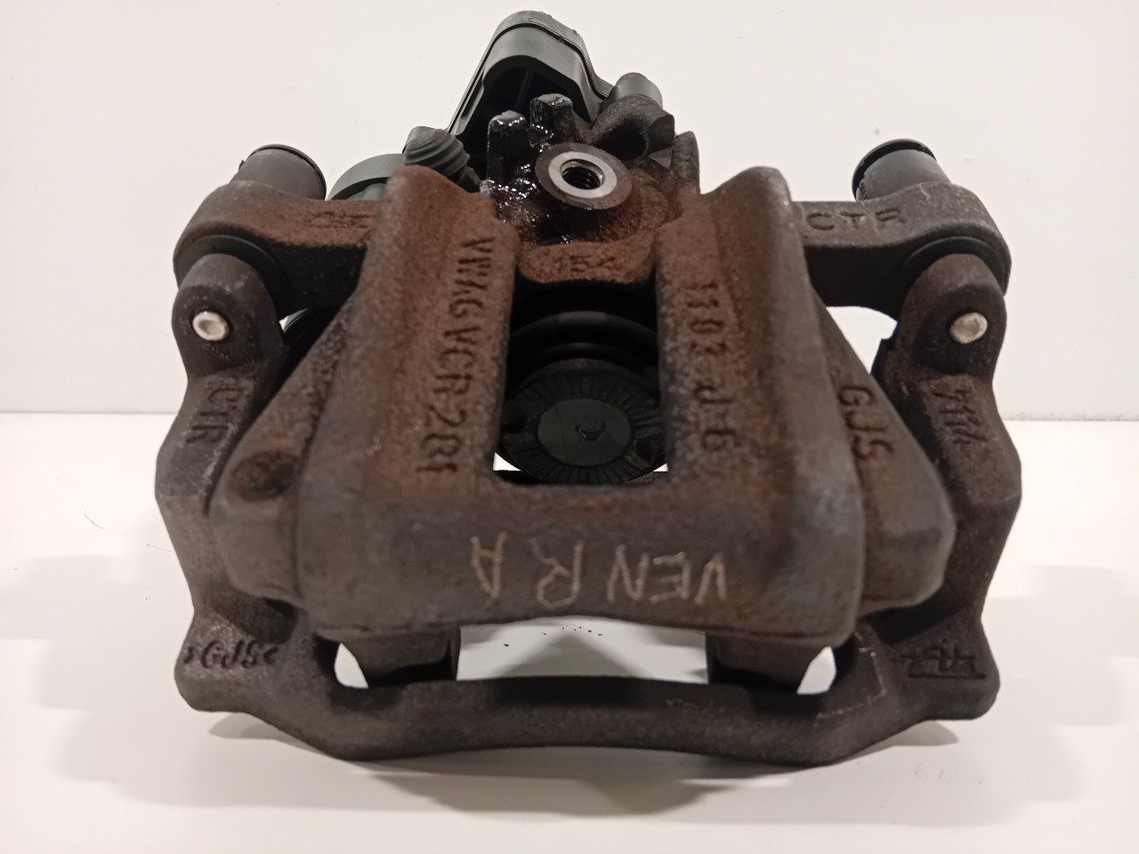 Remklauw rechts achter Volkswagen Caddy caliper single usado en Menorca
