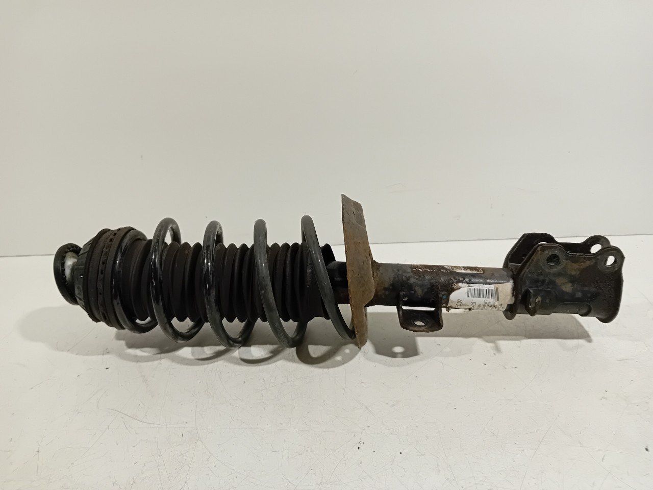 Veerpoot rechts voor Fiat Punto strut complete single usado en Menorca