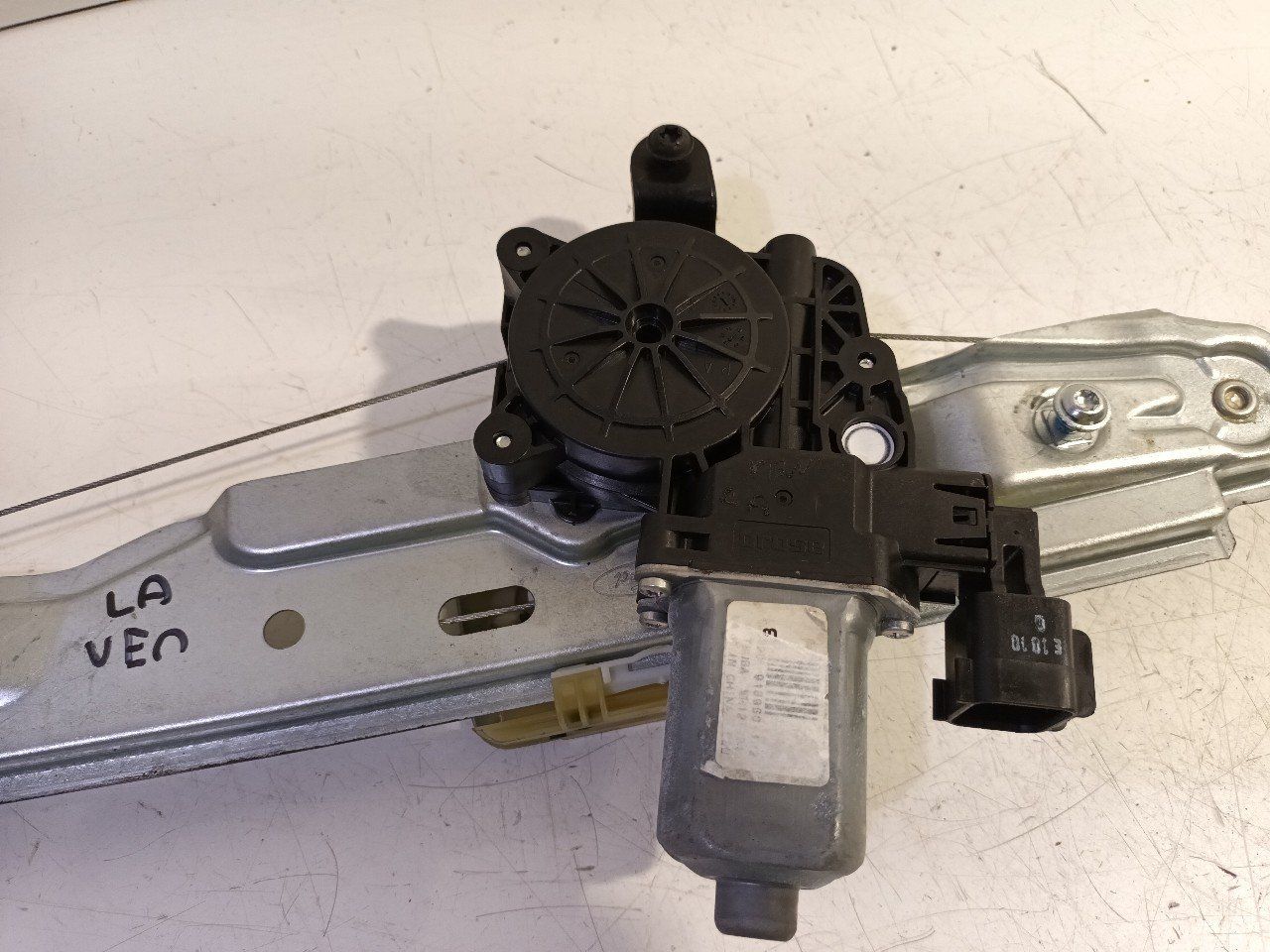 Raammechaniek elektrisch links achter Ford C-Max window mechanism usado en Menorca foto 2