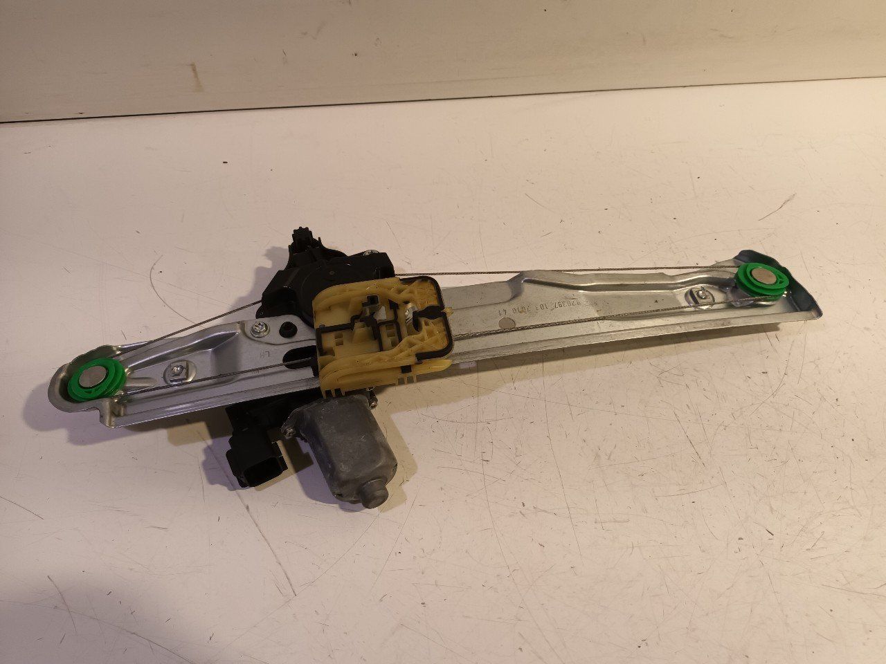 Raammechaniek elektrisch links achter Ford C-Max window mechanism usado en Menorca foto 3