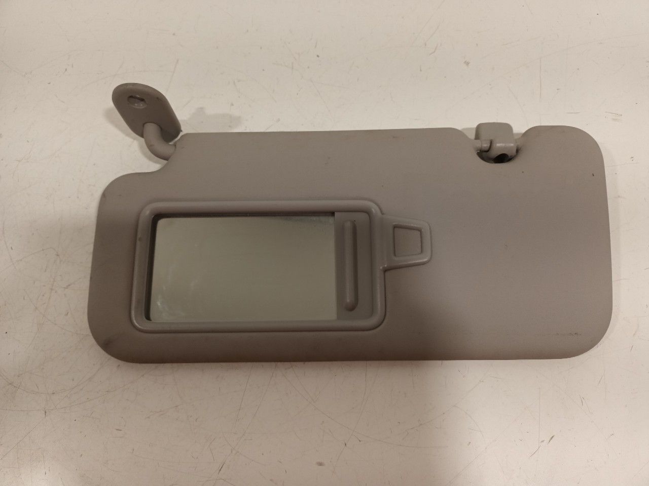 Zonneklep links Kia Picanto sun visor single usado en Menorca